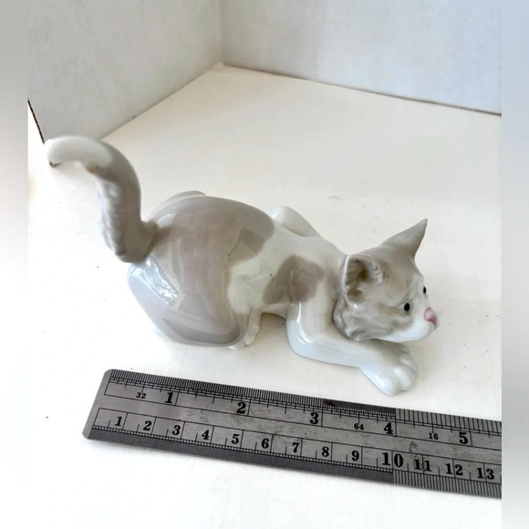 Llardo Attentive Cat Animals Domestic by LLADRO. - Picture 7 of 8